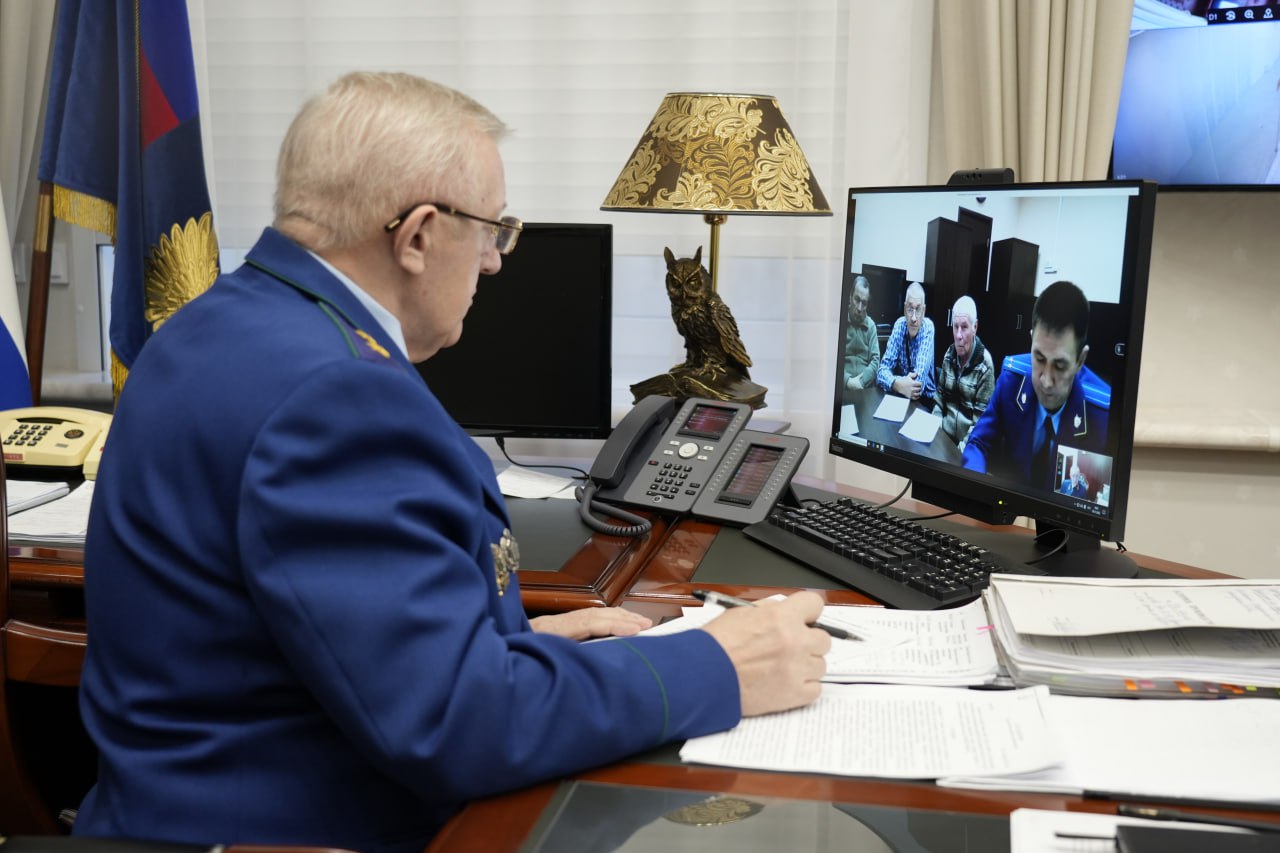 Прокурор республики провел прием жителей г. Уфы Прокурор республики провел прием жителей г. Уфы