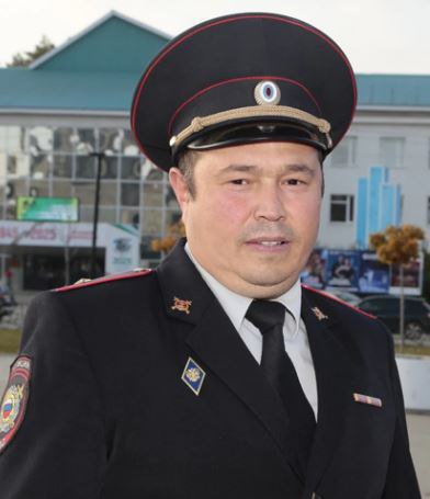 Голосуй за наших!. Поддержите своими голосами участника участкового из города Нефтекамска – участника Всероссийского конкурса МВД РФ «Народный участковый - 2025» Голосуй за наших!. Поддержите своими голосами участника участкового из города Нефтекамска – участника Всероссийского конкурса МВД РФ «Народный участковый - 2025»