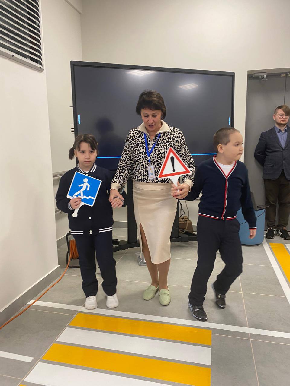 Сотрудники Госавтоинспекции Уфы провели профилактическое мероприятие в образовательном центре «Йондоз» Сотрудники Госавтоинспекции Уфы провели профилактическое мероприятие в образовательном центре «Йондоз»