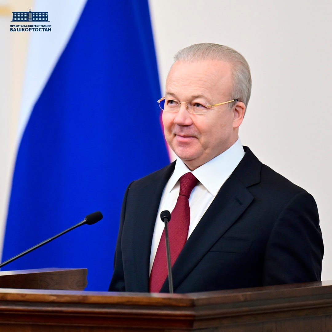 Андрей Назаров наградил представителей АПК в честь Дня работника сельского хозяйства и перерабатывающей промышленности Андрей Назаров наградил представителей АПК в честь Дня работника сельского хозяйства и перерабатывающей промышленности