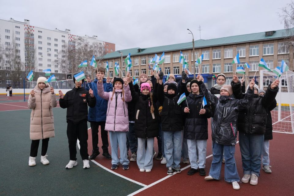 В лицее №12 открылась многофункциональная спортивная площадка