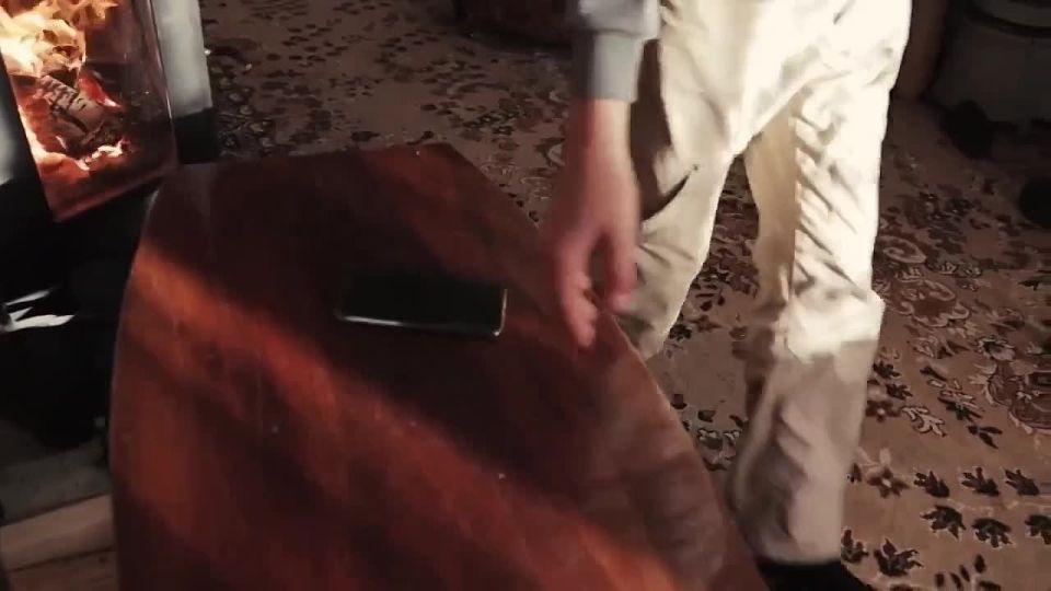 Топить печь должны взрослые!