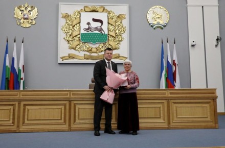 Заслуга с большой буквы. 12 ноября на оперативном совещании «Уфимская среда» мэр города Ратмир Мавлиев отметил уфимку, которая внесла огромный вклад в общую помощь бойцам специальной военной операции