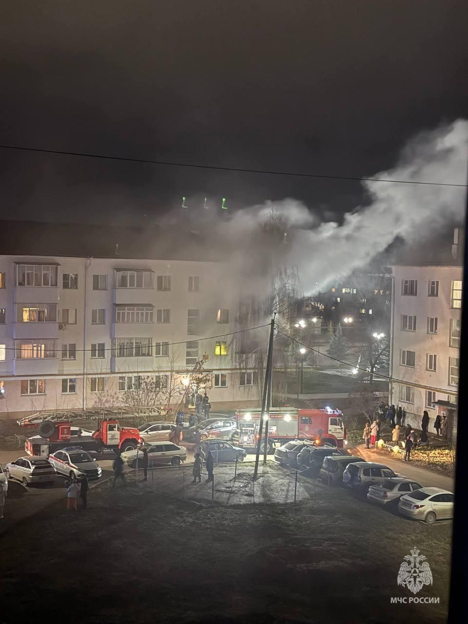 Пожары в многоквартирных домах: пожарные спасли пять человек в Нефтекамске и четверых в Стерлитамаке Пожары в многоквартирных домах: пожарные спасли пять человек в Нефтекамске и четверых в Стерлитамаке