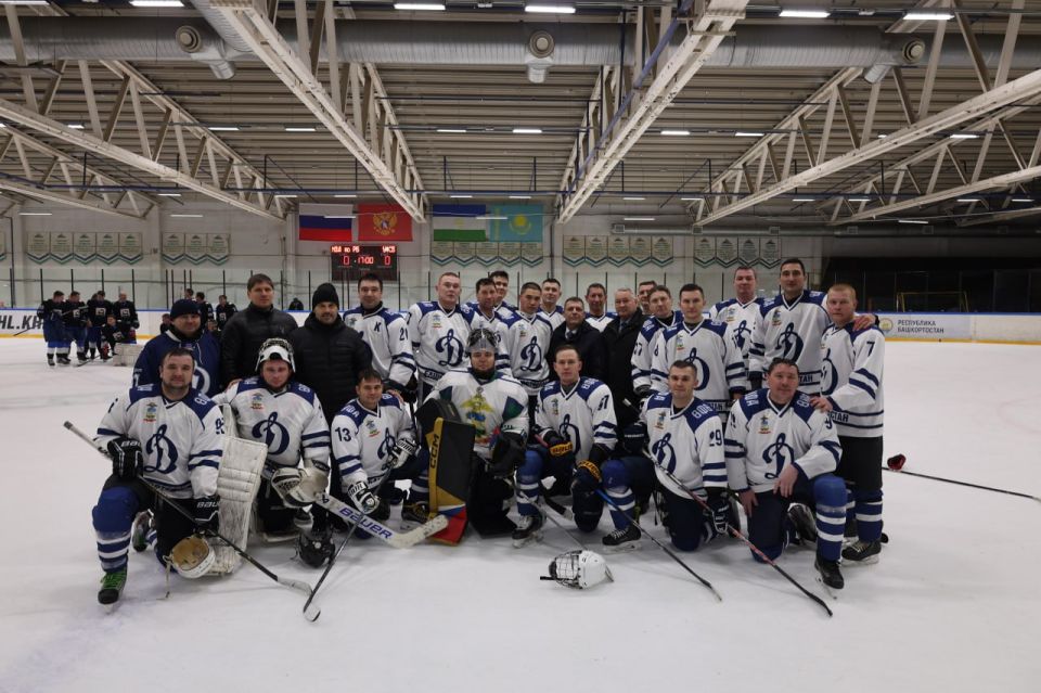 В Уфе состоялся хоккейный турнир правоохранительных ведомств Башкортостана, посвященный Дню сотрудника органов внутренних дел РФ