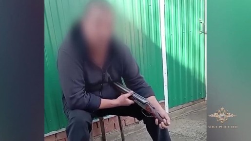 Полицейский обезоружил мужчину, который пытался покончить с собой после того, как застрелил жену и её любовника в Дюртюлинском районе