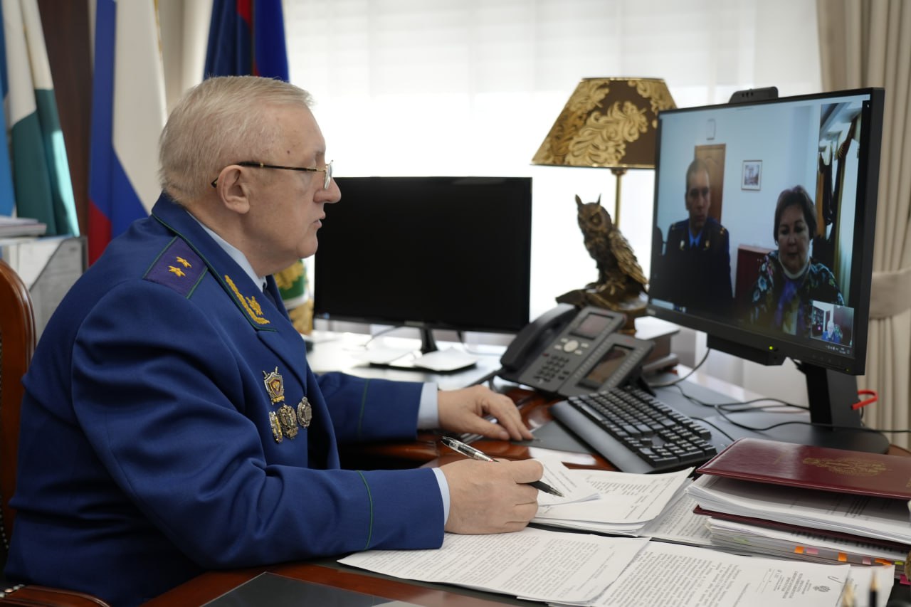 Прокурор Республики Башкортостан Игорь Пантюшин в режиме видеоконференцсвязи провел личный прием граждан, проживающих в городах Нефтекамск и Салават, а также в Бирском районе Прокурор Республики Башкортостан Игорь Пантюшин в режиме видеоконференцсвязи провел личный прием граждан, проживающих в городах Нефтекамск и Салават, а также в Бирском районе