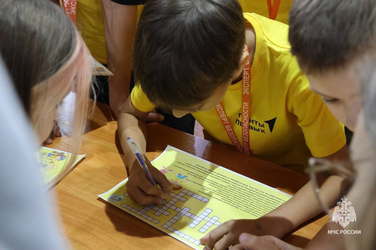 В целях теоретической подготовки и отработки навыков действий в условиях чрезвычайных ситуаций, воспитания культуры безопасности, профилактики пожарной безопасности среди населения, популяризации волонтерского движения Лига... В целях теоретической подготовки и отработки навыков действий в условиях чрезвычайных ситуаций, воспитания культуры безопасности, профилактики пожарной безопасности среди населения, популяризации волонтерского движения Лига...