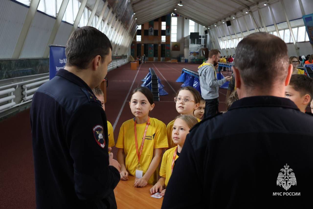 В целях теоретической подготовки и отработки навыков действий в условиях чрезвычайных ситуаций, воспитания культуры безопасности, профилактики пожарной безопасности среди населения, популяризации волонтерского движения Лига... В целях теоретической подготовки и отработки навыков действий в условиях чрезвычайных ситуаций, воспитания культуры безопасности, профилактики пожарной безопасности среди населения, популяризации волонтерского движения Лига...