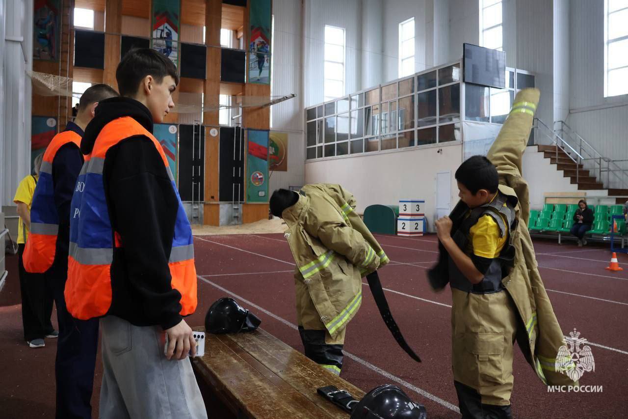 В целях теоретической подготовки и отработки навыков действий в условиях чрезвычайных ситуаций, воспитания культуры безопасности, профилактики пожарной безопасности среди населения, популяризации волонтерского движения Лига... В целях теоретической подготовки и отработки навыков действий в условиях чрезвычайных ситуаций, воспитания культуры безопасности, профилактики пожарной безопасности среди населения, популяризации волонтерского движения Лига...