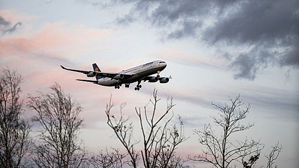 Последствия временных ограничений на приём и выпуск самолётов