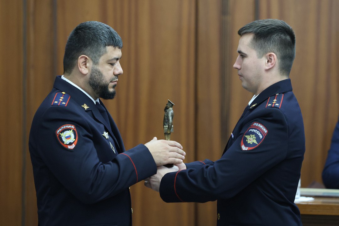 Владимир Колокольцев поздравил многотысячный коллектив участковых уполномоченных полиции с днем образования Службы Владимир Колокольцев поздравил многотысячный коллектив участковых уполномоченных полиции с днем образования Службы