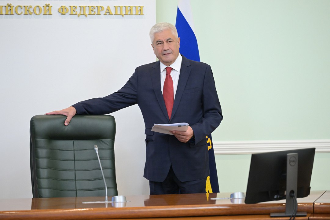 Владимир Колокольцев поздравил многотысячный коллектив участковых уполномоченных полиции с днем образования Службы Владимир Колокольцев поздравил многотысячный коллектив участковых уполномоченных полиции с днем образования Службы