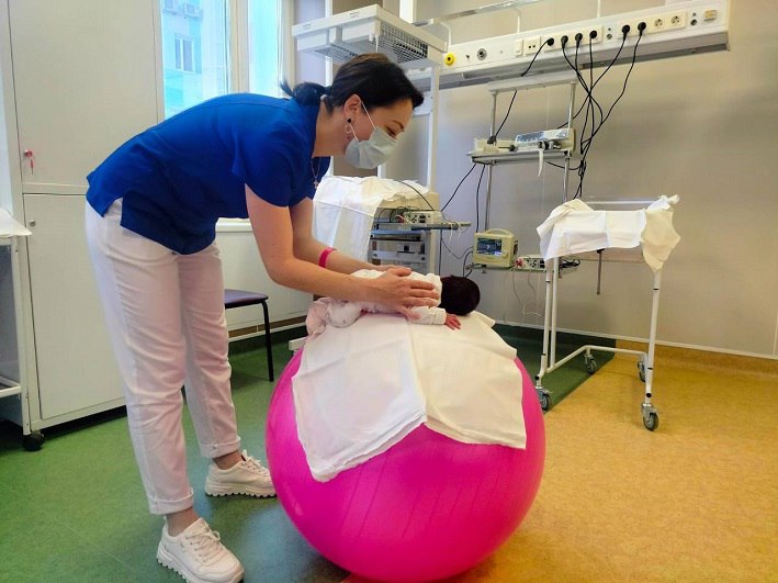 17 ноября в мире отмечают День недоношенных детей