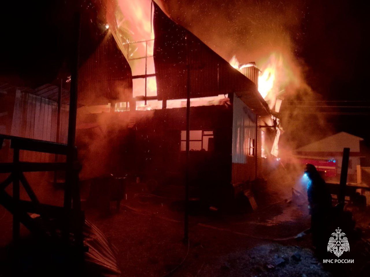 В доме многодетной семьи в Кигинском районе ночью произошел пожар В доме многодетной семьи в Кигинском районе ночью произошел пожар