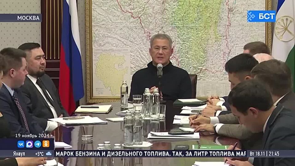 Радий Хабиров встретился с участниками слёта «Я – педагог будущего»