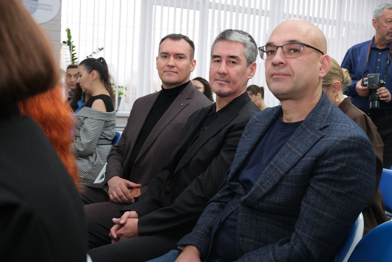 Глава администрации провёл рабочую встречу с предпринимателями Глава администрации провёл рабочую встречу с предпринимателями