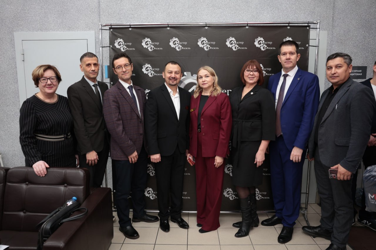 Моторы в надёжных руках. Сегодня, 18 ноября, на площадке авторизованного дизельного центра «Мастер Дизель» Ленинского района Уфы прошел новый этап открытого городского конкурса профессионального мастерства «Лучший автосервис... Моторы в надёжных руках. Сегодня, 18 ноября, на площадке авторизованного дизельного центра «Мастер Дизель» Ленинского района Уфы прошел новый этап открытого городского конкурса профессионального мастерства «Лучший автосервис...