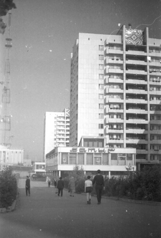 Угадайте, где в Уфе было сделано это фото?