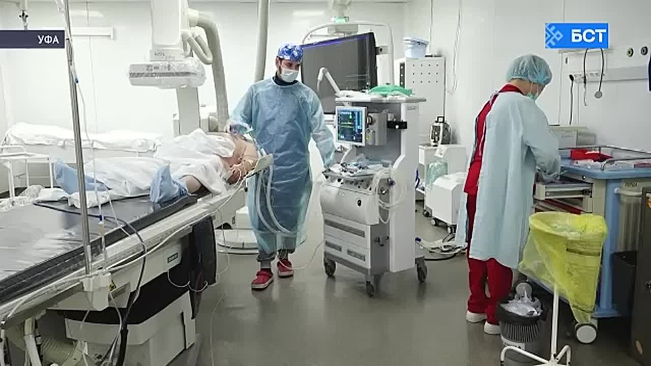 Владимир Путин присвоил почетные звания медикам из Башкирии