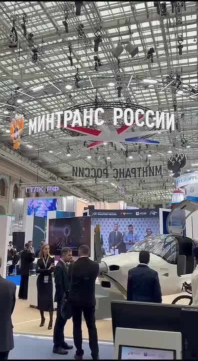 Радий Хабиров участвует в работе «Транспортной недели» в Москве