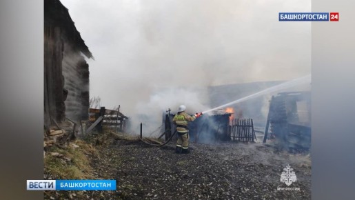 При тушении пожара в Караидельском районе Башкортостана обнаружен 61-летний погибший мужчина