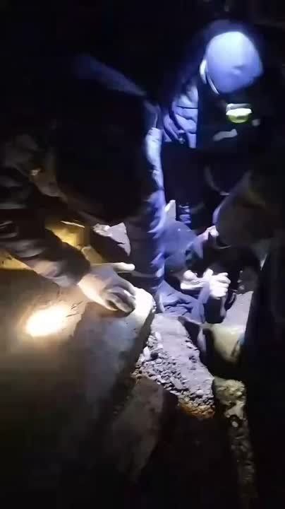 На проспекте Октября 57-летняя уфимка провалилась в яму и не смогла выбраться самостоятельно