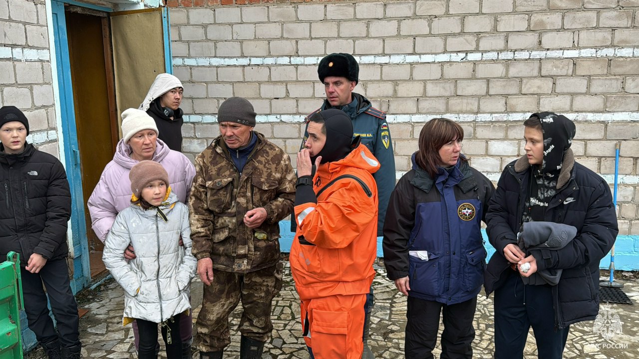 День психолога МЧС России. Сегодня профессиональный праздник те, кто не идет в огонь, но остаются, когда он погас День психолога МЧС России. Сегодня профессиональный праздник те, кто не идет в огонь, но остаются, когда он погас