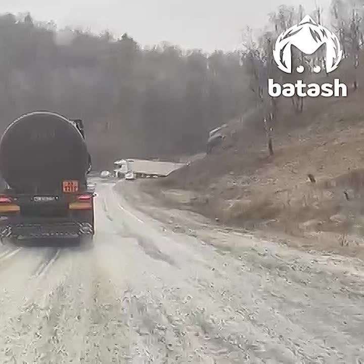 Из-за ледяного дождя и гололёда с 12:30 закроют несколько участков трасс в Белорецком и Архангельском районах