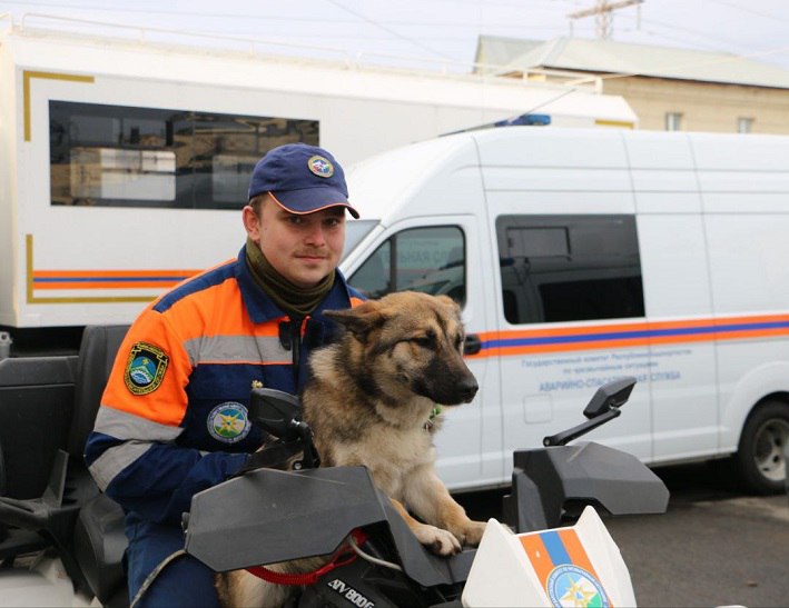В ряды уфимских спасателей вступил четвероногий сотрудник