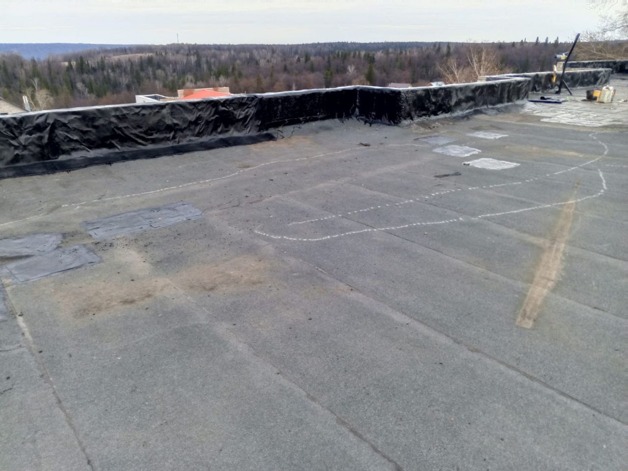 В Нуримановском районе после вмешательства прокуратуры проведен ремонт кровли многоквартирного дома