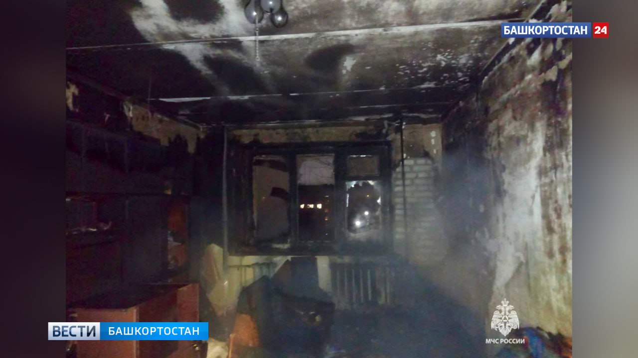 Минувшей ночью из горящей многоэтажки в Уфе огнеборцы спасли 10 человек