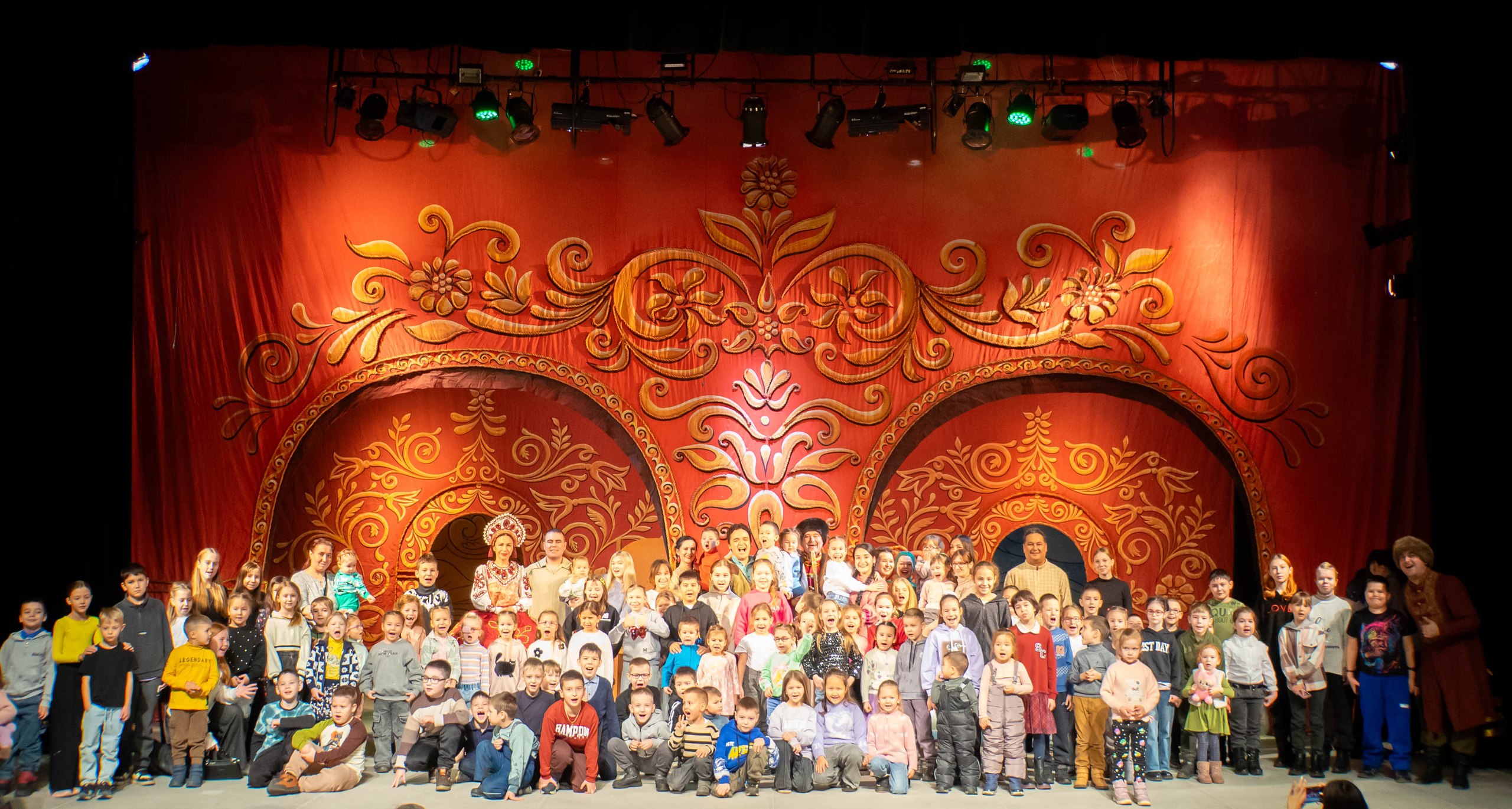 В СГТКО состоялся показ спектакля с тифлокомментированием В СГТКО состоялся показ спектакля с тифлокомментированием