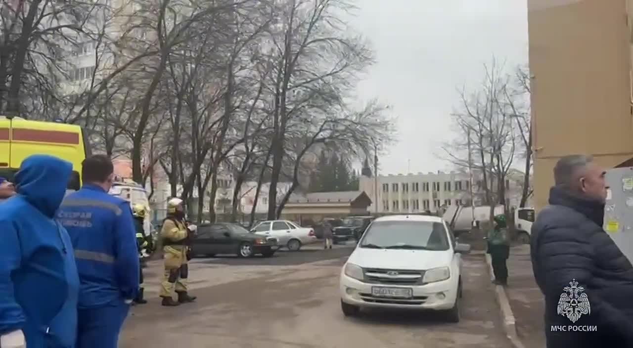 Два человека пострадали при пожаре в Уфе