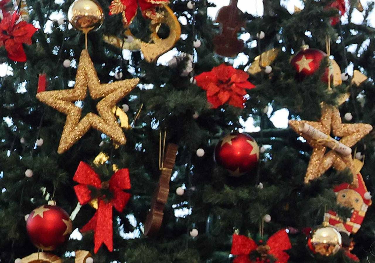 В городах и сёлах Башкирии обустроят 670 новогодних городков