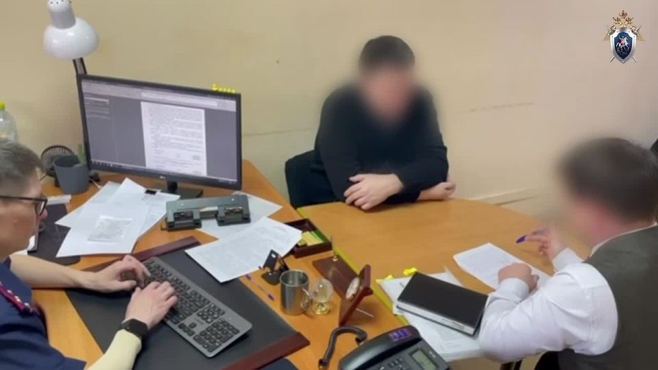 Чиновника из минпрома РБ задержали, когда он забирал первую часть взятки