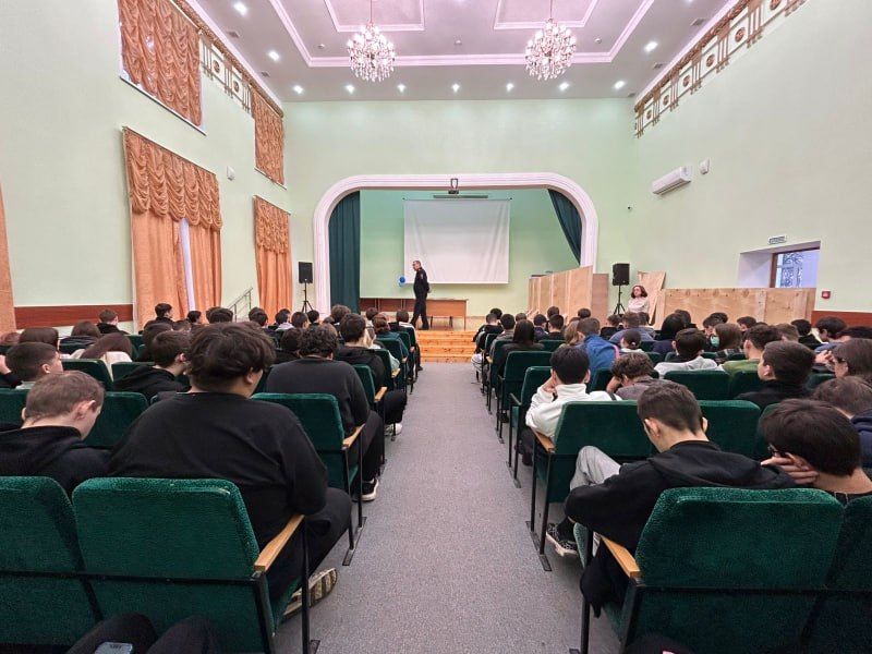 Полицейские города Уфы проводят оперативно-профилактическую операцию «Чистое поколение-2025»