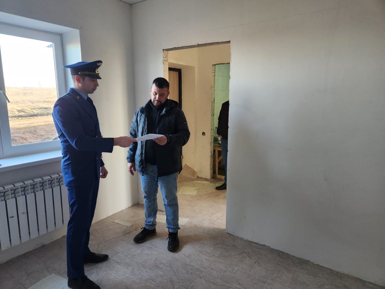 В Ермекеевском районе прокуратура предостерегла подрядчика о недопустимости срыва сроков сдачи жилья для детей-сирот