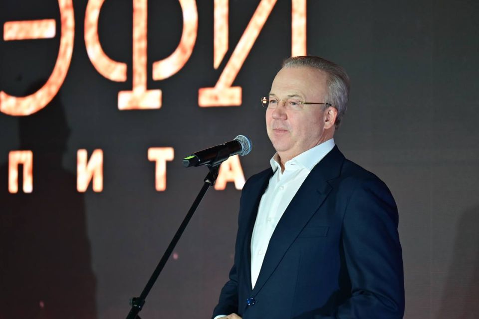 Андрей Назаров поделился в своем канале подробностями о финале Всероссийской телевизионной премии «ТЭФИ-Капитал», которая проходит в Уфе