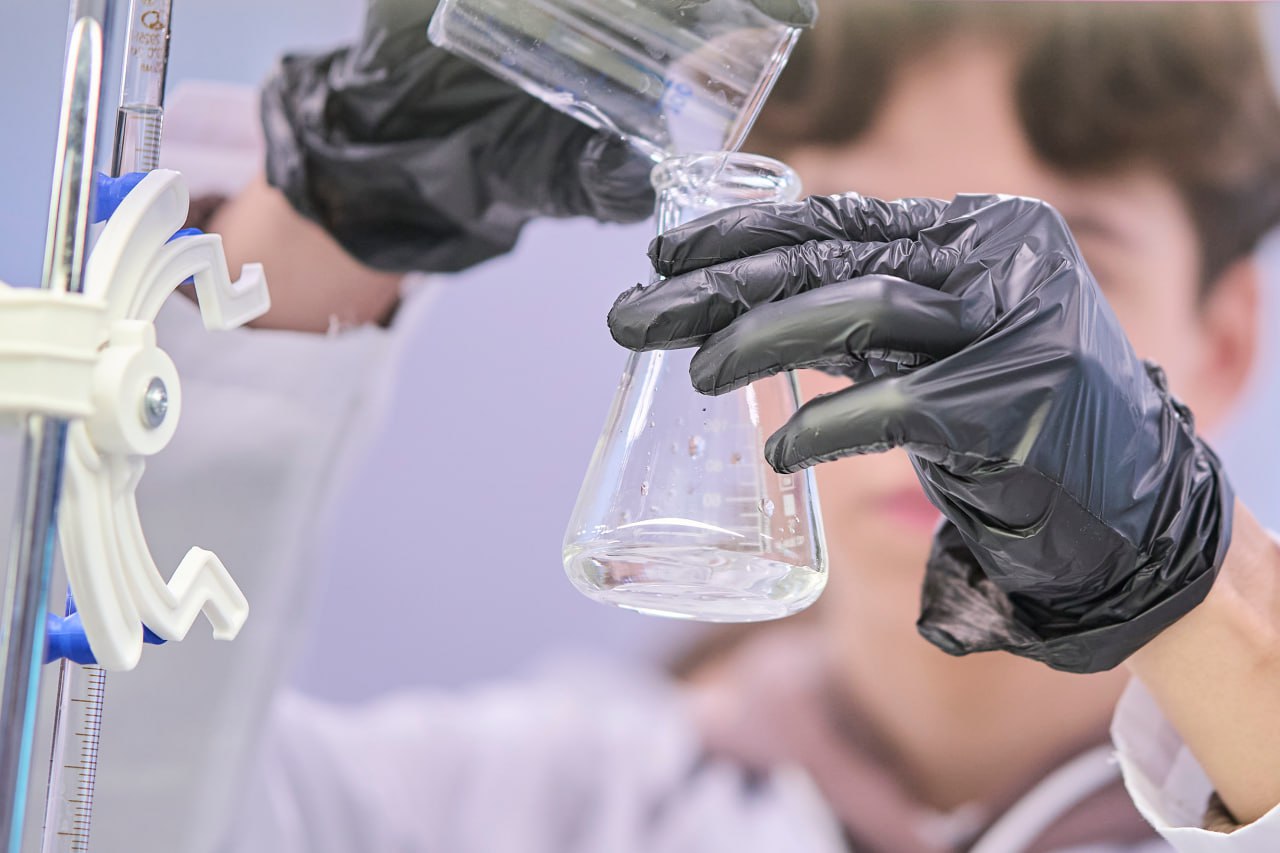 Большая олимпиада Росхим – победитель всероссийской премии «Знание -2025» Большая олимпиада Росхим – победитель всероссийской премии «Знание -2025»