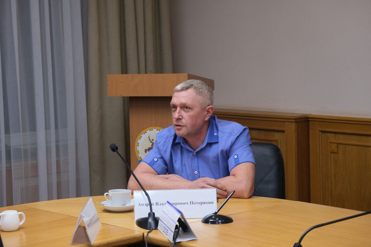 Сила – в единстве. Накануне прошла встреча главы администрации Эмиля Шаймарданова с добровольцами, которые помогают фронту Сила – в единстве. Накануне прошла встреча главы администрации Эмиля Шаймарданова с добровольцами, которые помогают фронту