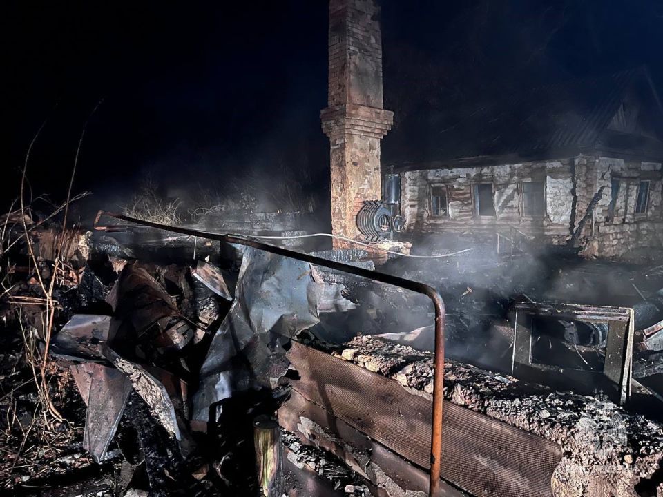 От дома не остались лишь руины