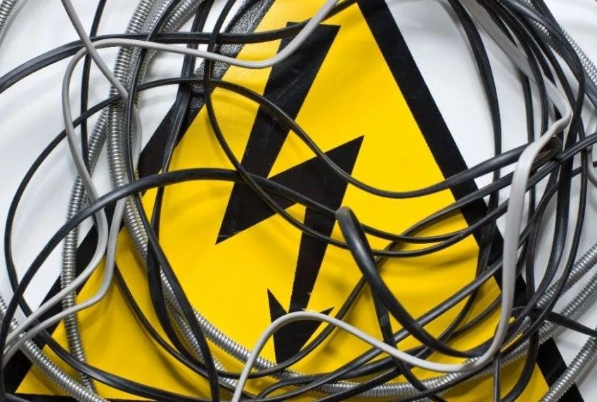 незаконное подключение к электроэнергии: опасные последствия для вашего бюджета