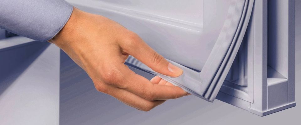 Почему стоит уделить внимание чистке уплотнителей холодильника