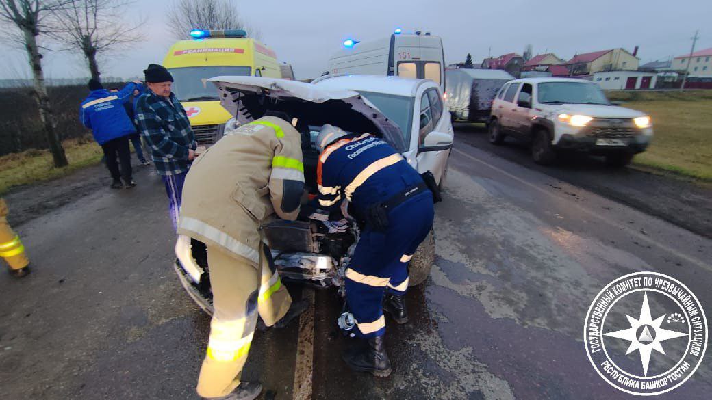 ДТП в Уфимском районе. Сегодня на автодороге произошло лобовое столкновение двух автомобилей