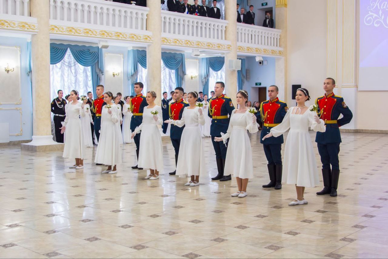Учащиеся ПМШ №23 Стерлитамака - участники кадетского бала в Уфе Учащиеся ПМШ №23 Стерлитамака - участники кадетского бала в Уфе