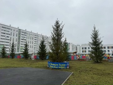 Горки уже стоят, но пока закрыты Горки уже стоят, но пока закрыты