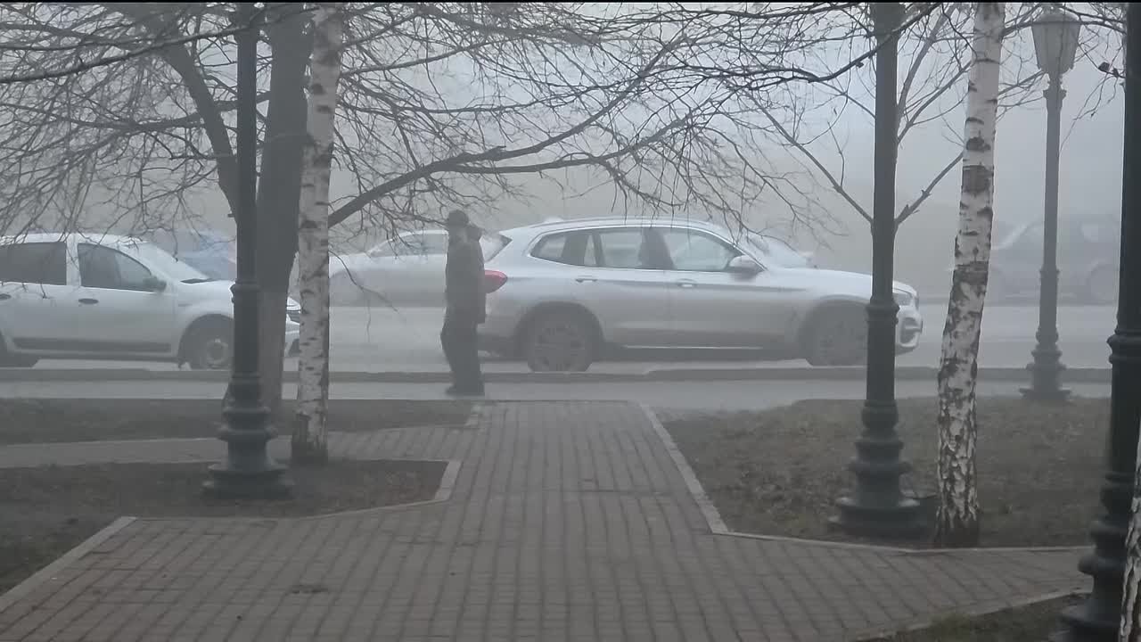 Уфу окутал густой туман. Сегодняшнее утро встретило уфимцев густым туманом