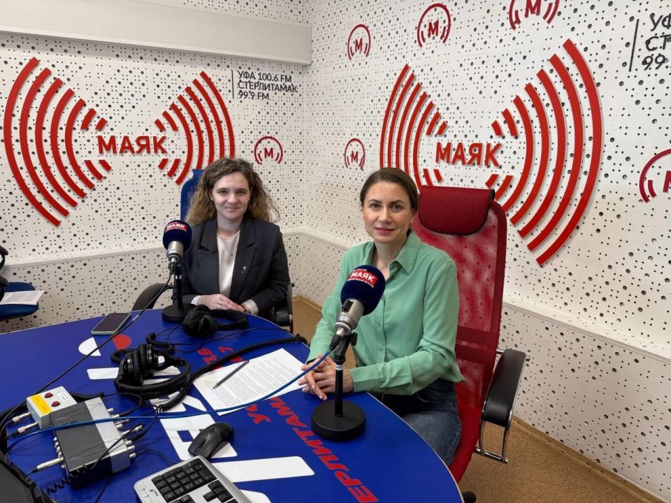 декабря, в 13:00. "В рабочий полдень" на радио "Маяк" Расскажем, как волонтерство открывает двери в карьеру и меняет жизнь В начале декабря весь мир отмечает Международный день волонтера Почему волонтеры — это «лицо...