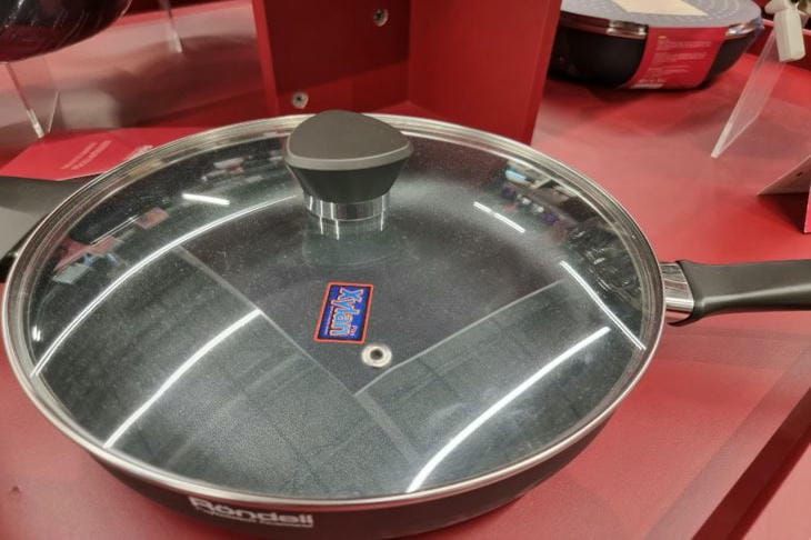 Как выбрать идеальную сковороду: полезные советы хозяйкам